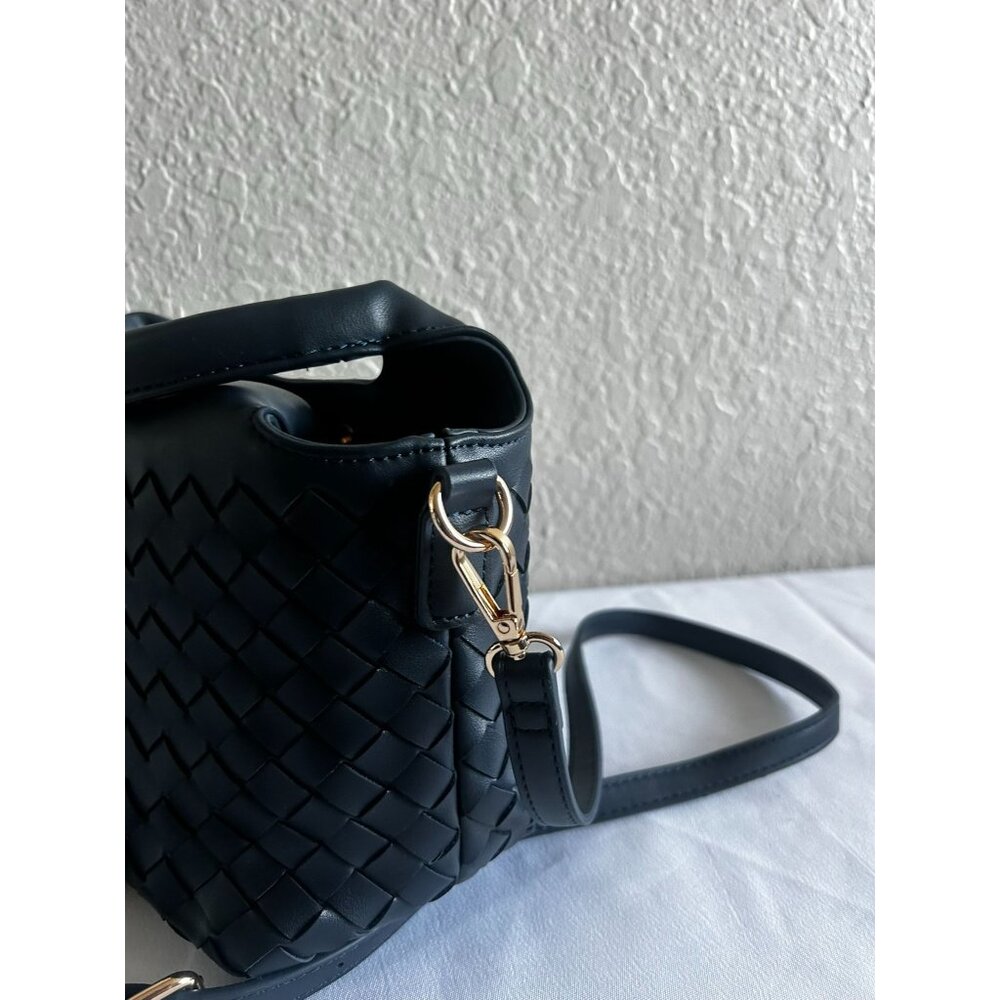 Urban Expressions Hobo Crossbody Women's Navy Blue Faux Leather Woven Purse - Picture 4 of 7